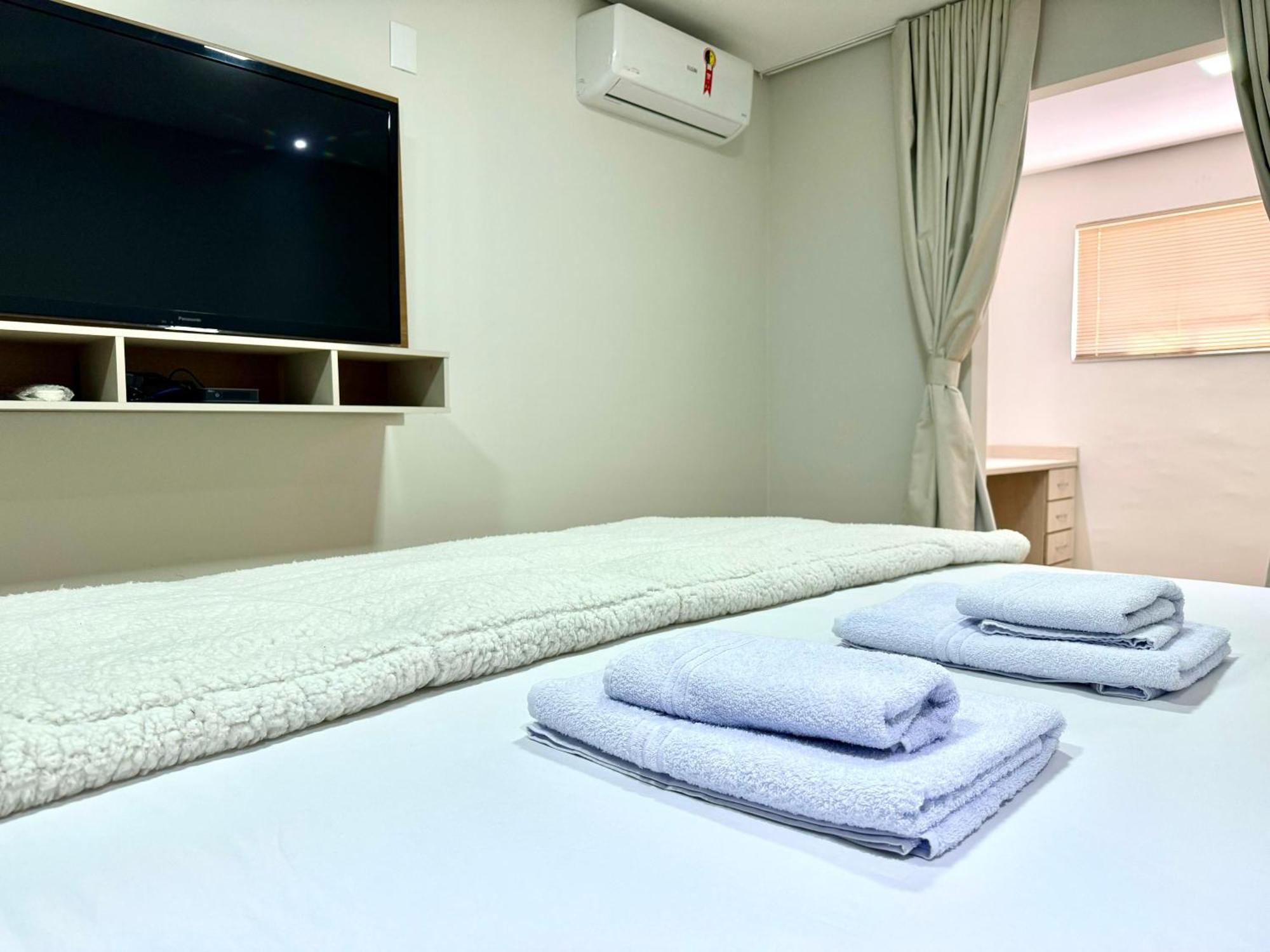 Apartamentos A 200M Do Centro - Hospedaria Villa Da Pedra Тірадентіс Екстер'єр фото