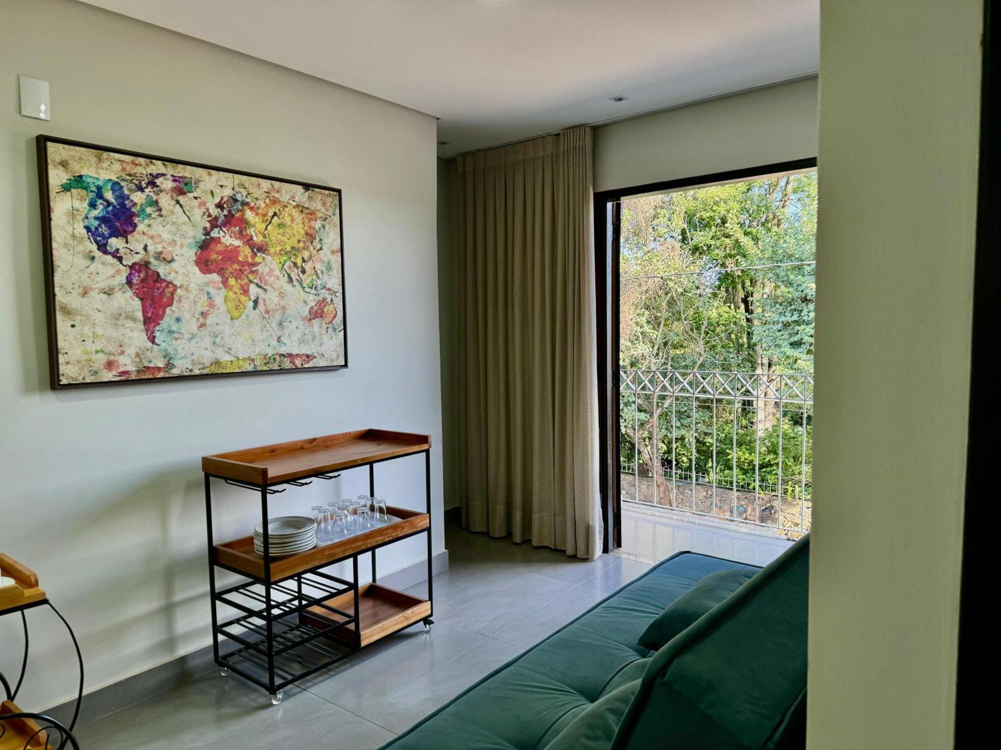 Apartamentos A 200M Do Centro - Hospedaria Villa Da Pedra Тірадентіс Екстер'єр фото