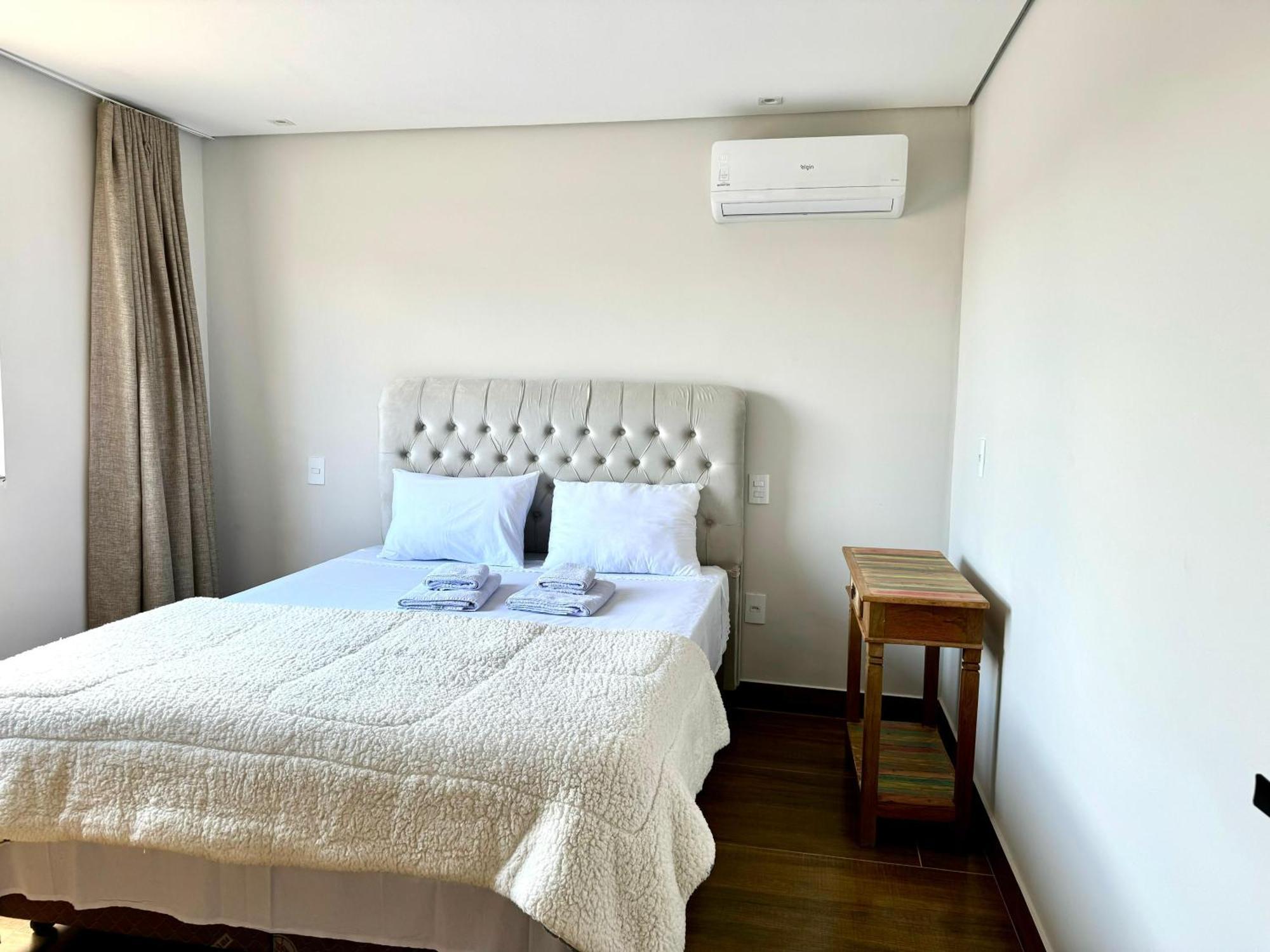Apartamentos A 200M Do Centro - Hospedaria Villa Da Pedra Тірадентіс Екстер'єр фото