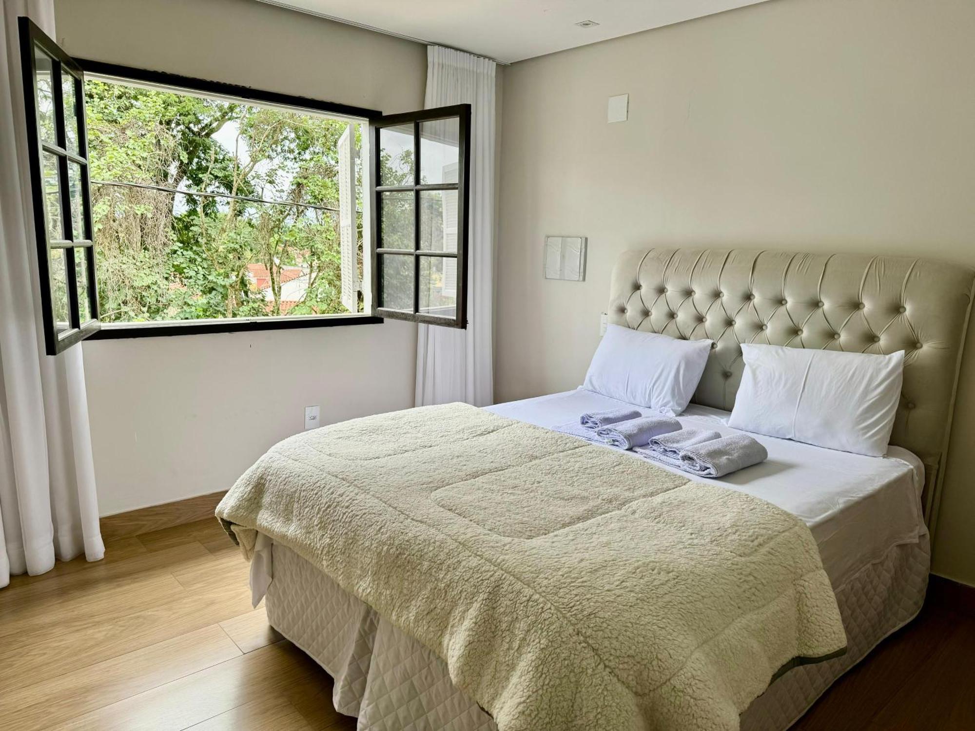 Apartamentos A 200M Do Centro - Hospedaria Villa Da Pedra Тірадентіс Екстер'єр фото