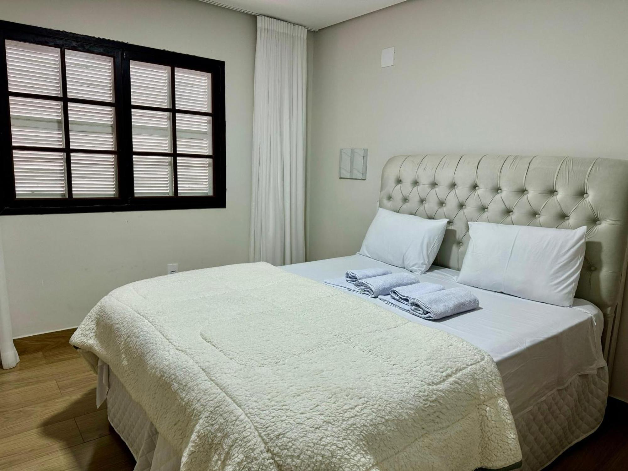 Apartamentos A 200M Do Centro - Hospedaria Villa Da Pedra Тірадентіс Екстер'єр фото