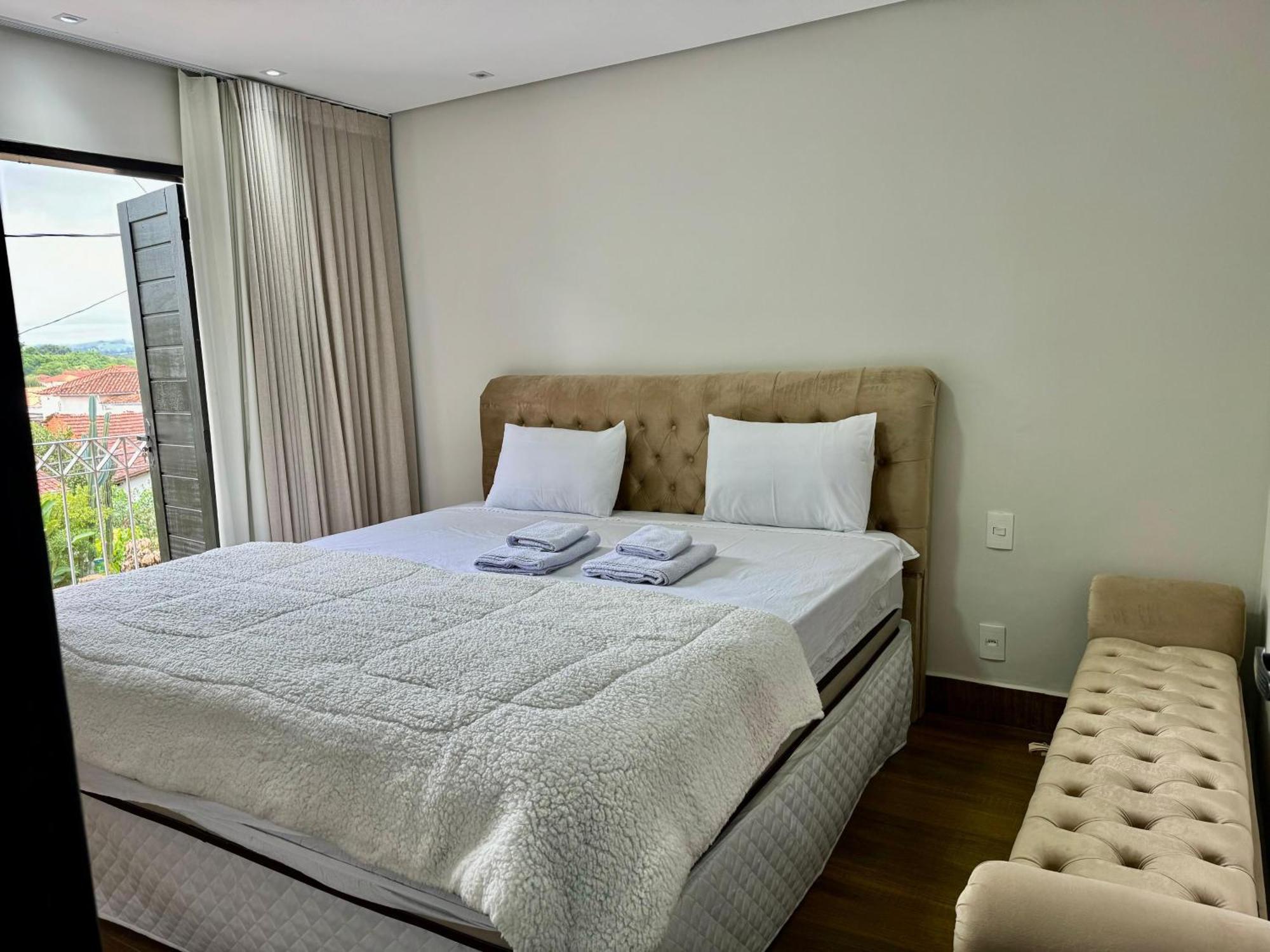 Apartamentos A 200M Do Centro - Hospedaria Villa Da Pedra Тірадентіс Екстер'єр фото